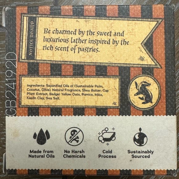 Hufflepuff Men's Natural Soap - Dr. Squatch - Picture 2 of 2